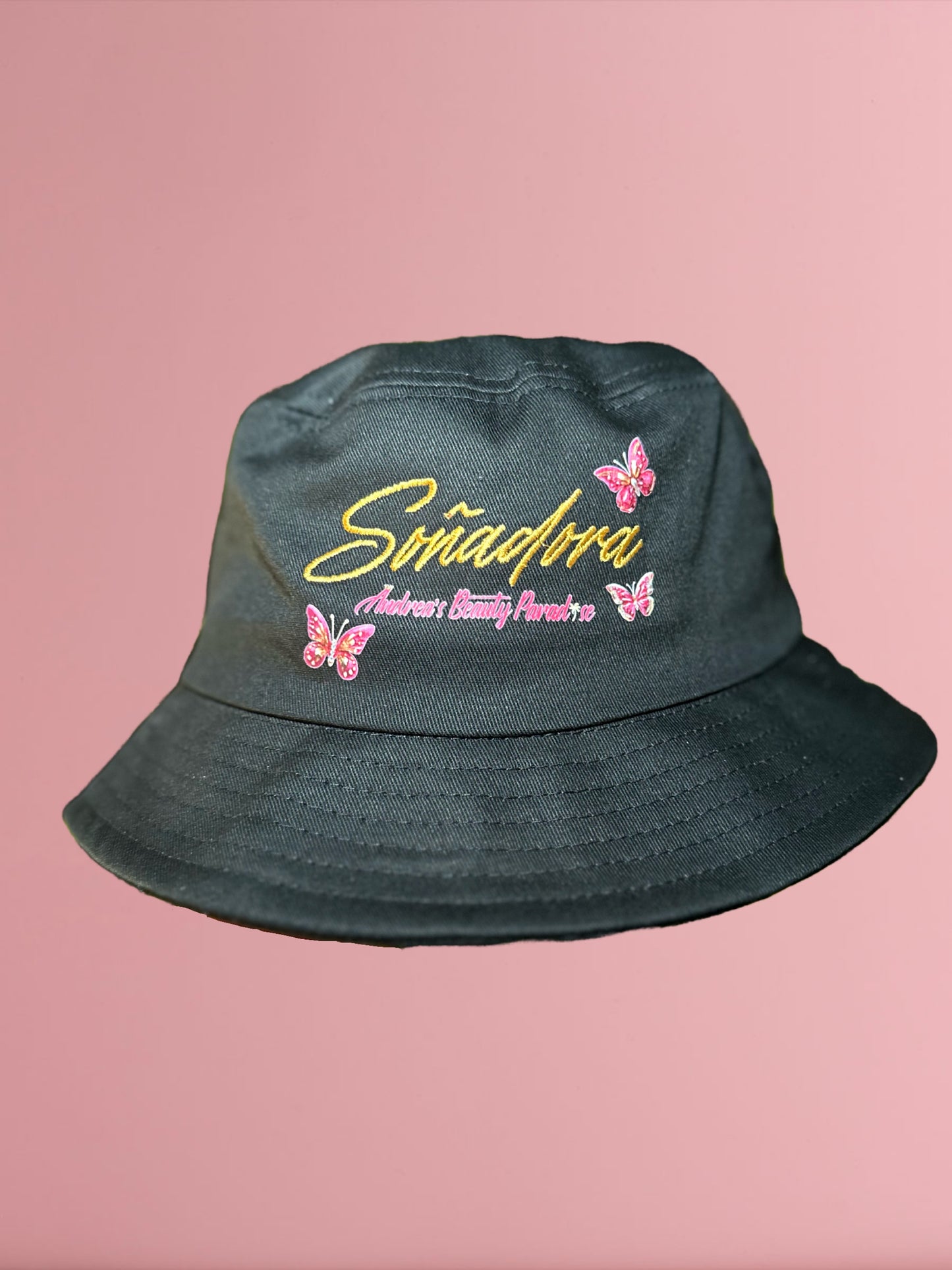 Colección Soñadora x Bucket Hat