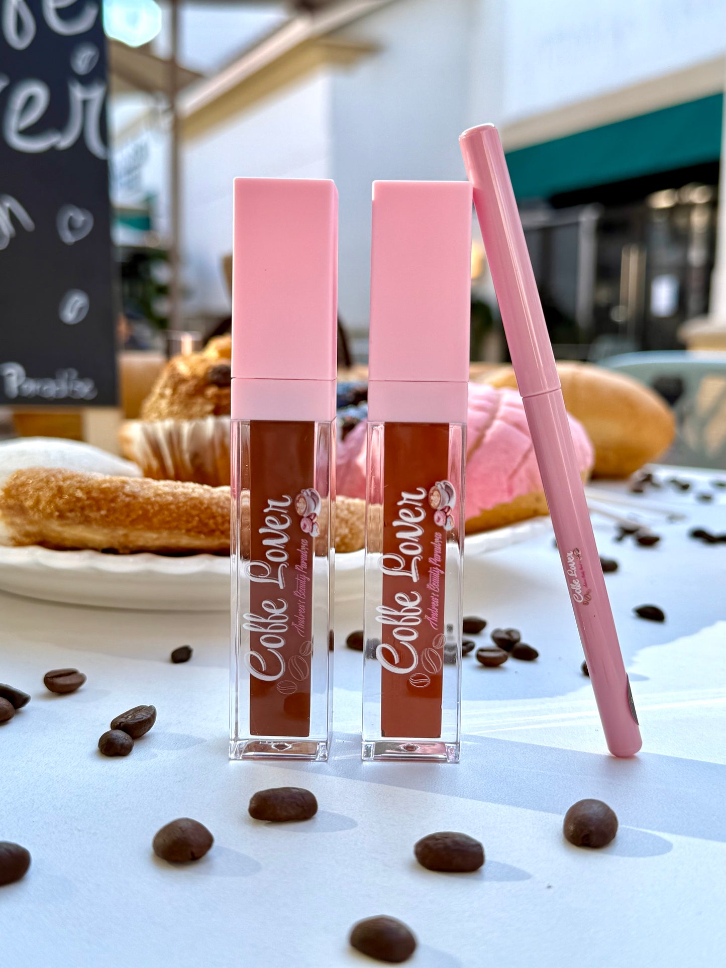 Labial Matte/Lipgloss Trio Cinnamon Roll